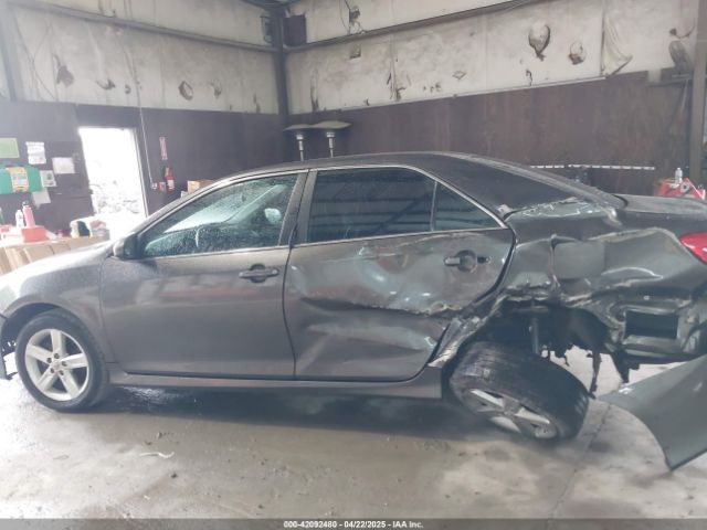 4T1BF1FK9EU403895 Toyota CAMRY SE