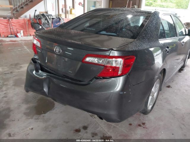 4T1BF1FK9EU403895 Toyota CAMRY SE