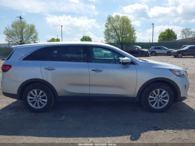 5XYPGDA51KG571442 KIA Sorento 3.3l Lx