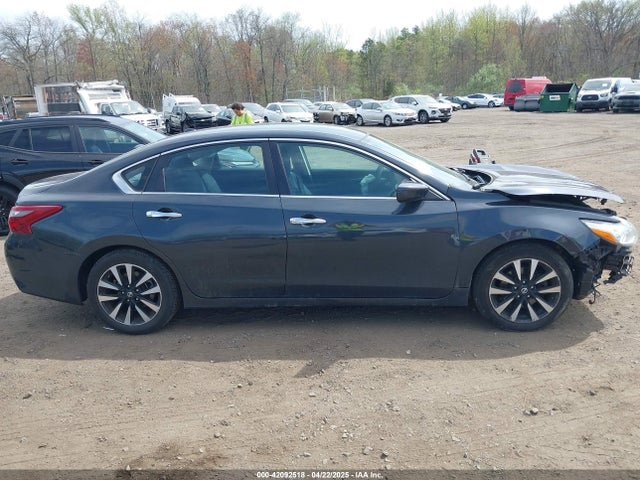 1N4AL3AP7JC122255 Nissan Altima 2.5 Sv