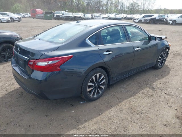 1N4AL3AP7JC122255 Nissan Altima 2.5 Sv