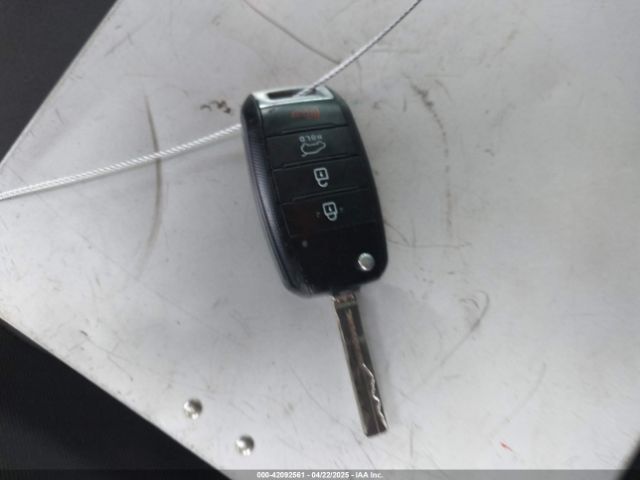 KNDJN2A21K7686187 KIA Soul