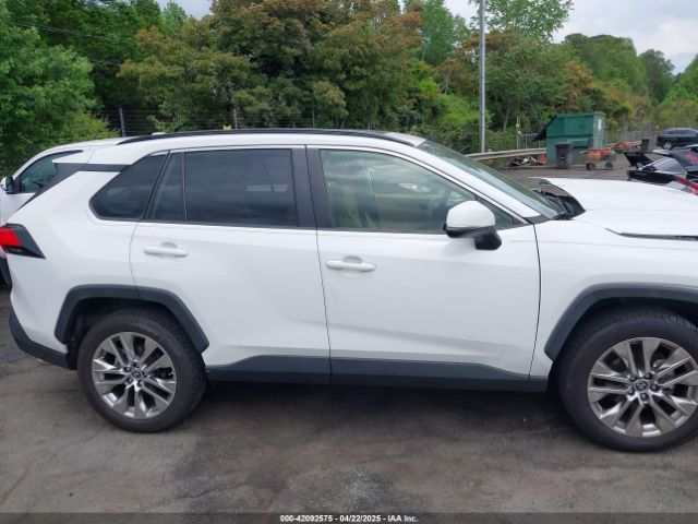 JTMA1RFV9KD044650 Toyota Rav4 Xle Premium