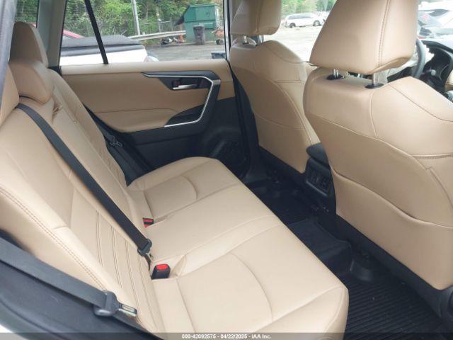 JTMA1RFV9KD044650 Toyota Rav4 Xle Premium