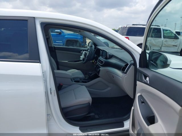 KM8J23A45LU102453 Hyundai TUCSON SE