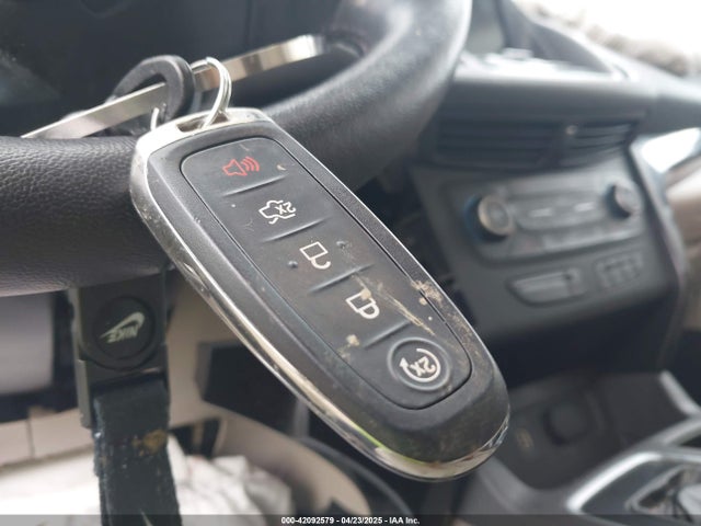 1FMCU9J92KUA60386 Ford Escape Titanium
