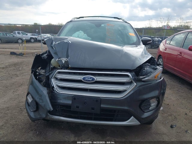1FMCU9J92KUA60386 Ford Escape Titanium
