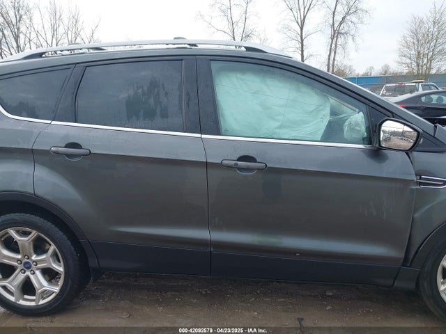 1FMCU9J92KUA60386 Ford Escape Titanium