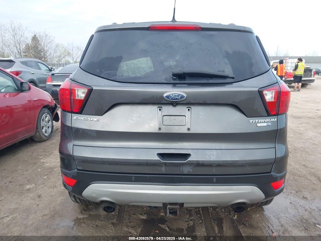 1FMCU9J92KUA60386 Ford Escape Titanium