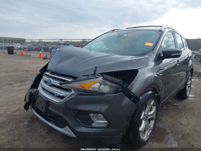 1FMCU9J92KUA60386 Ford Escape Titanium