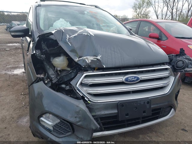 1FMCU9J92KUA60386 Ford Escape Titanium