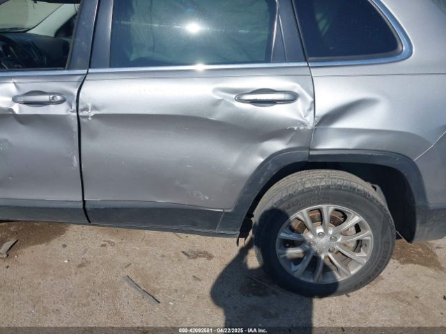 1C4PJLCB3KD175557 Jeep Cherokee Latitude Fwd