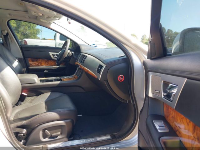 SAJWA0FS6FPU73001 Jaguar Xf 2.0t Premium