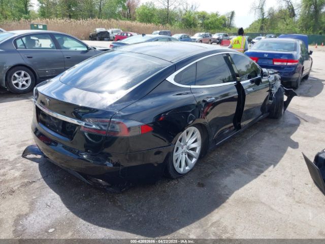 2017 TESLA MODEL S 5YJSA1E13HF228486 Photo 3