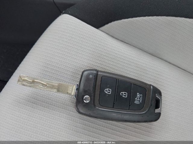 KMHRC8A37PU224628 Hyundai Venue Sel
