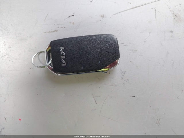 KNDCR3LE0R5121073 KIA NIRO EX