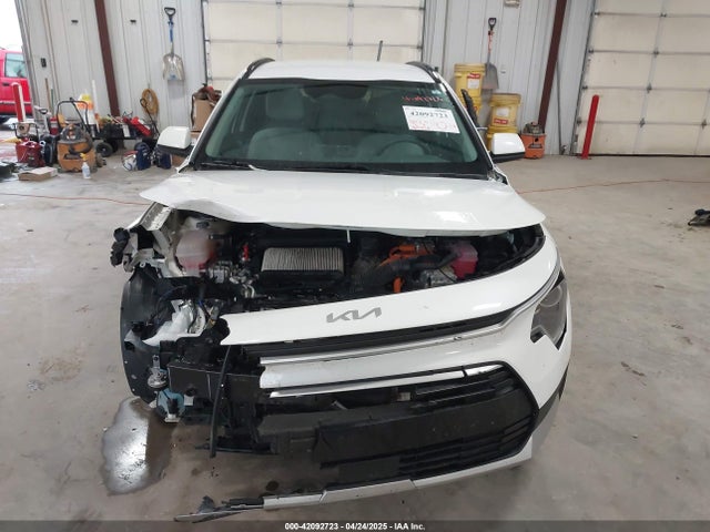 KNDCR3LE0R5121073 KIA NIRO EX