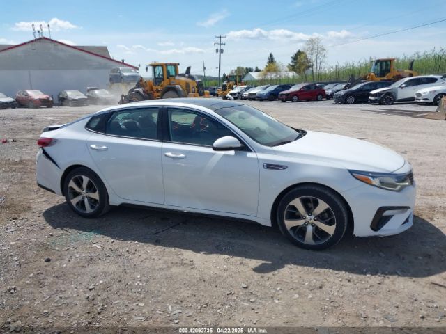 5XXGT4L36KG371409 KIA Optima S