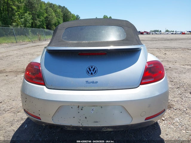 3VW517AT4GM806853 Volkswagen Beetle 1.8t S