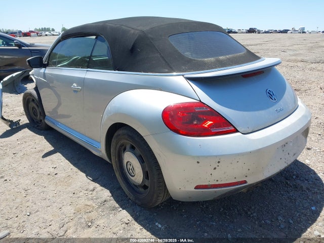 3VW517AT4GM806853 Volkswagen Beetle 1.8t S
