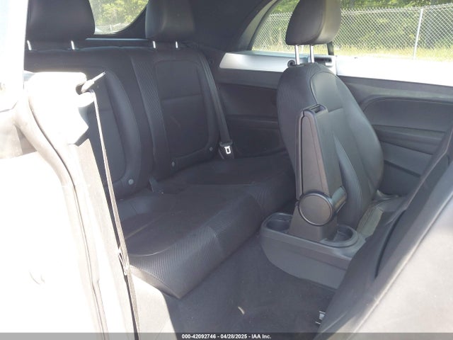 3VW517AT4GM806853 Volkswagen Beetle 1.8t S