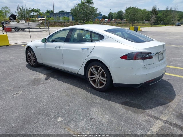 2013 TESLA MODEL S 5YJSA1CN2DFP17316 Photo 2