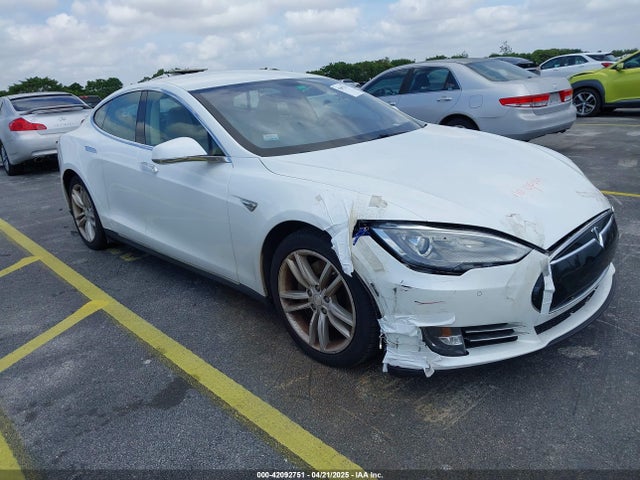 2013 TESLA MODEL S 5YJSA1CN2DFP17316 Photo 5