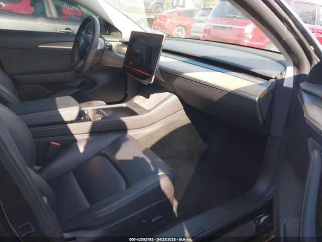 5YJ3E1EA9NF286123 Tesla Model 3 Rear-wheel Drive