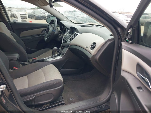 1G1PA5SH6E7249650 Chevrolet Cruze Ls Auto
