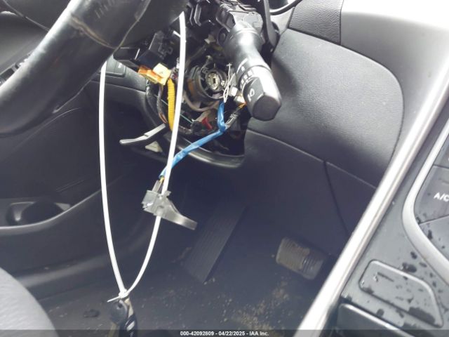 5NPDH4AEXFH554928 Hyundai ELANTRA SE