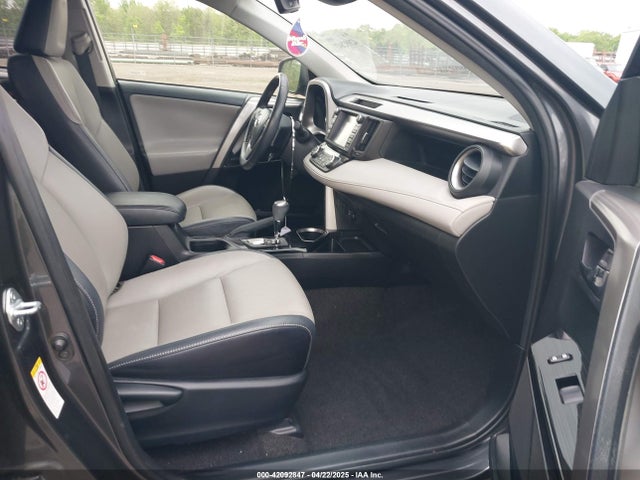 JTMDJREV8HD144858 Toyota Rav4 Hybrid Limited