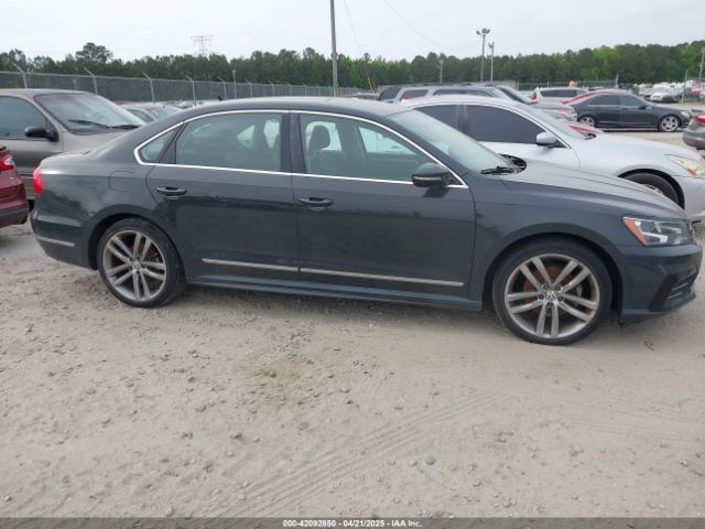 1VWAT7A37GC042880 Volkswagen Passat 1.8t R-line
