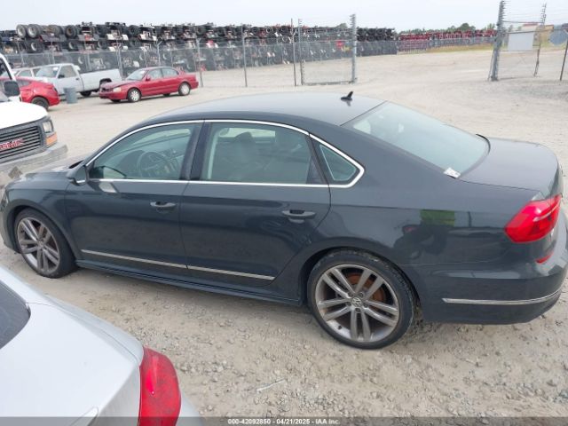 1VWAT7A37GC042880 Volkswagen Passat 1.8t R-line
