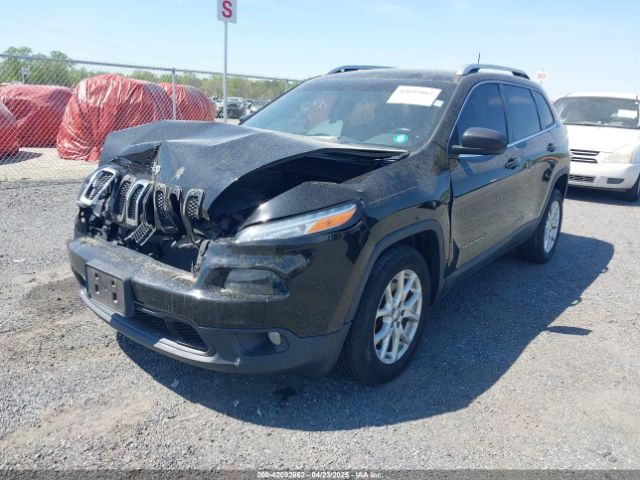 1C4PJLCB1HW596240 Jeep Cherokee Latitude Fwd