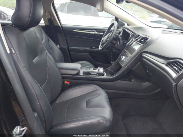 3FA6P0SU1KR285161 Ford Fusion Energi Titanium