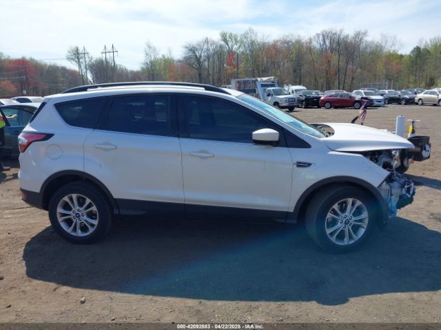 1FMCU9HDXJUC25514 Ford ESCAPE SEL