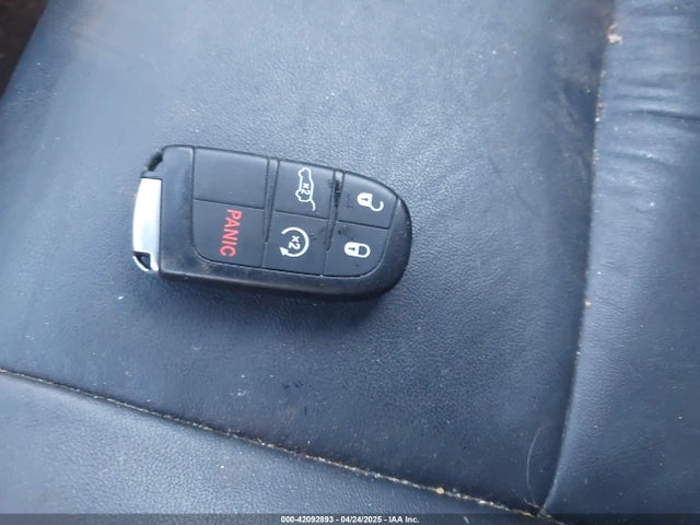 1C4RJFBG8FC638117 Jeep Grand Cherokee Limited