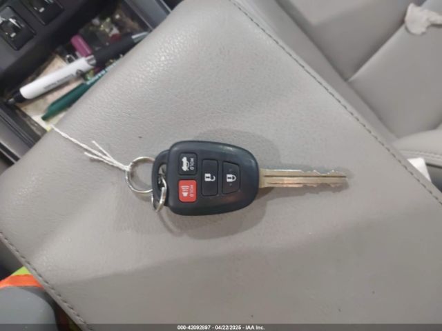 4T1BF1FK4HU681429 Toyota CAMRY XLE