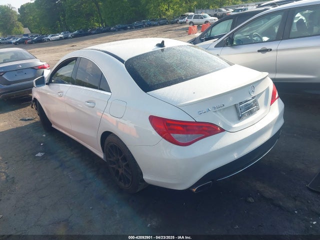 WDDSJ4EBXFN244635 Mercedes-Benz CLA 250