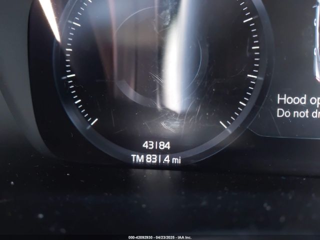 YV4AC2HK4L2226318 Volvo Xc40 T4 Momentum