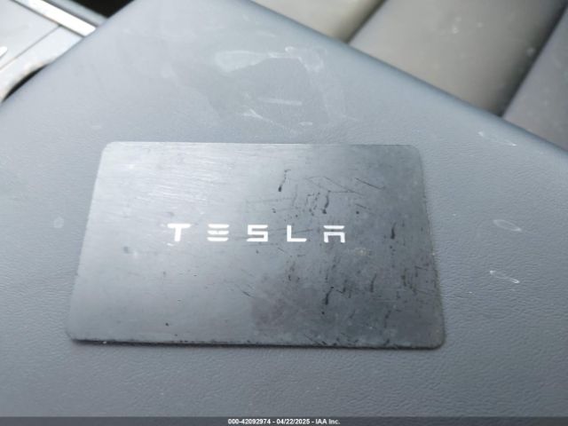 7SAYGAEE8NF547845 Tesla Model Y