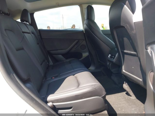 7SAYGAEE8NF547845 Tesla Model Y