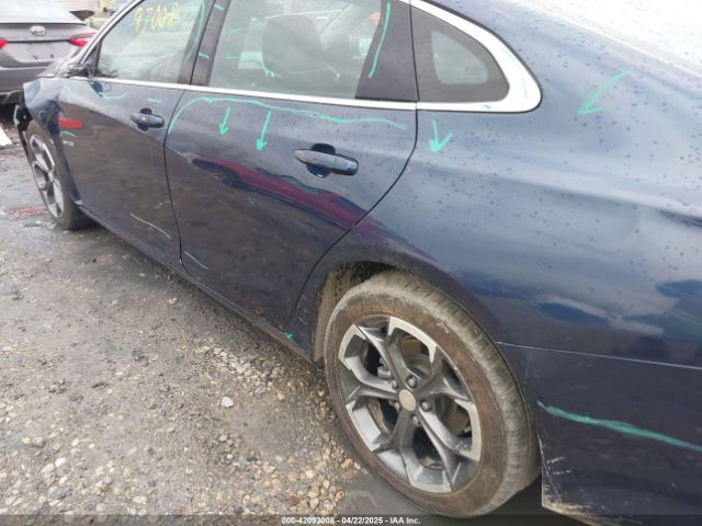 1G1ZD5ST1NF180800 Chevrolet Malibu Fwd Lt