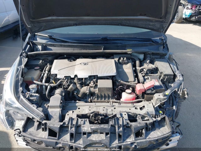 JTDKBRFU0G3503585 Toyota Prius Two
