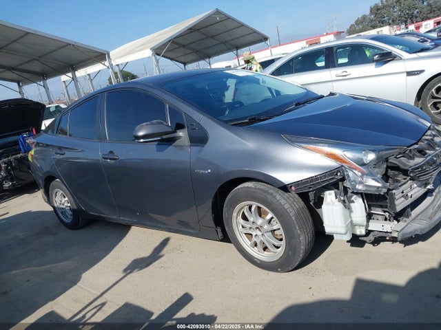 JTDKBRFU0G3503585 Toyota Prius Two
