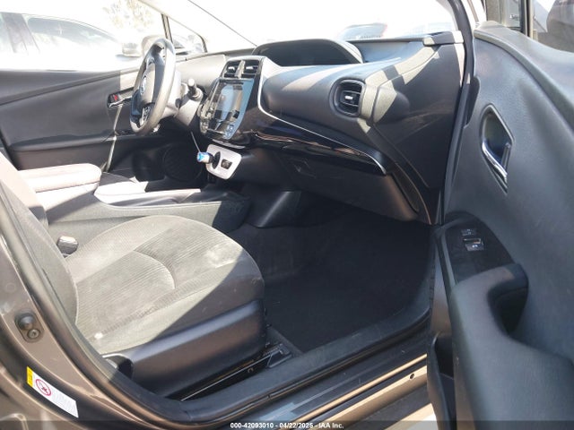 JTDKBRFU0G3503585 Toyota Prius Two