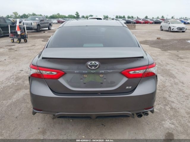 4T1B11HK6JU036332 Toyota CAMRY SE