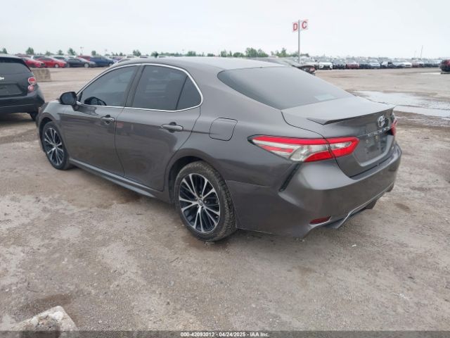 4T1B11HK6JU036332 Toyota CAMRY SE