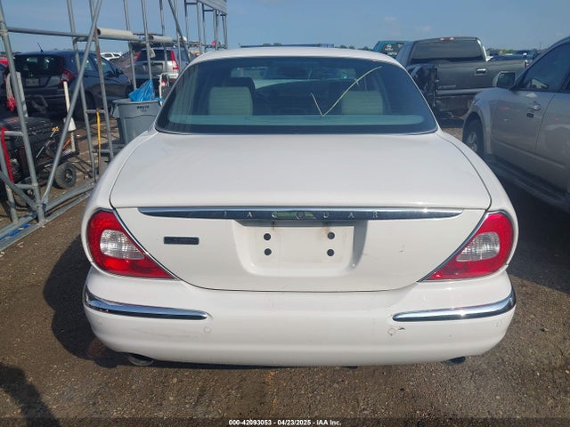 Продажа на аукционе авто 2004 Jaguar Xj Xj8, vin: SAJWA71C14SG27541, номер лота: 42093053