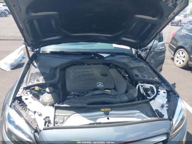 W1KWF8DBXMR645829 Mercedes-Benz C 300 Sedan
